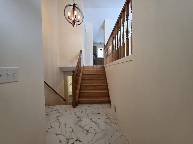 3914 Westbury Trail, Eagan, MN 55123