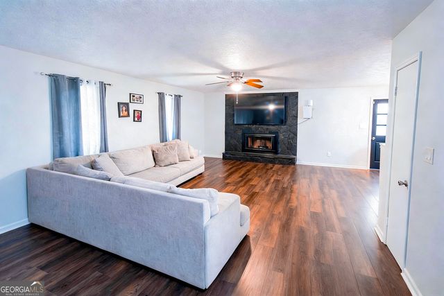 4085 Bent Oak Court, Douglasville, GA 30135