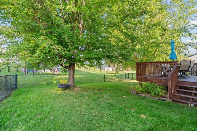 7619 Everest Lane N, Maple Grove, MN 55311