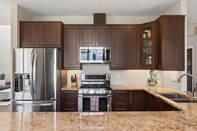 7619 Everest Lane N, Maple Grove, MN 55311