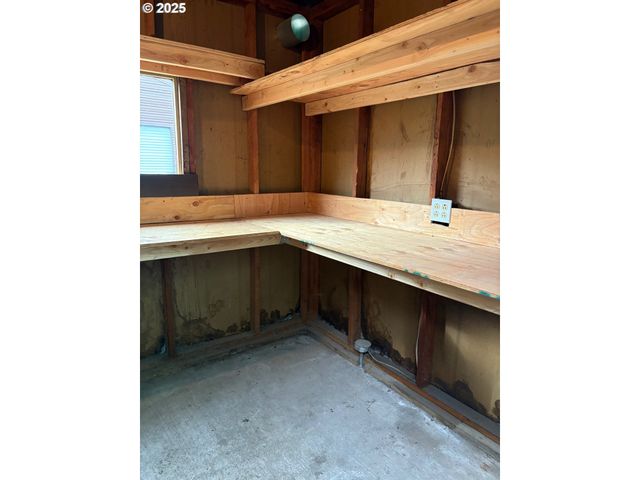 818 CELILO, North Bonneville, WA 98639