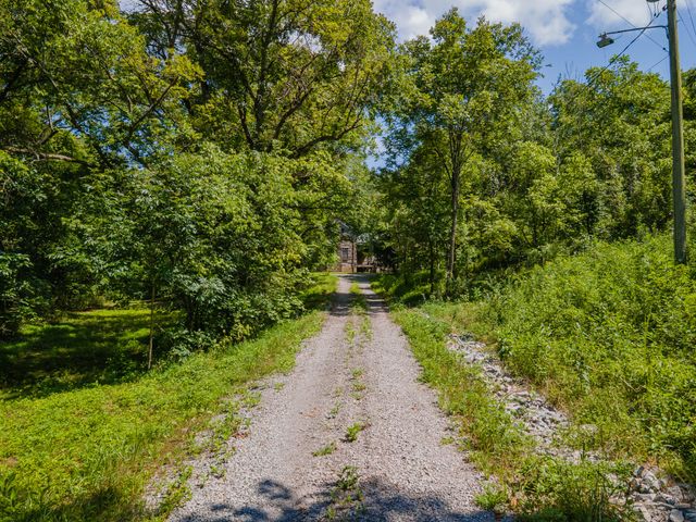 1700 Allen Brown Rd, Belfast, TN 37019