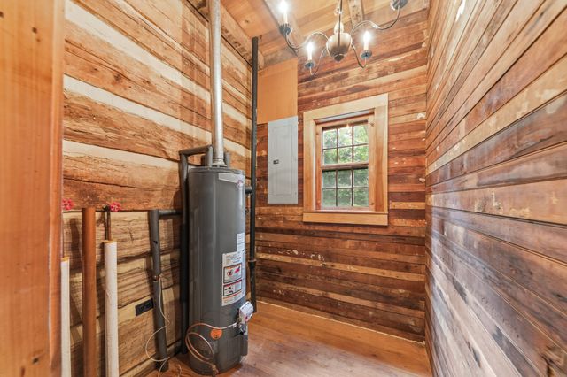 1700 Allen Brown Rd, Belfast, TN 37019