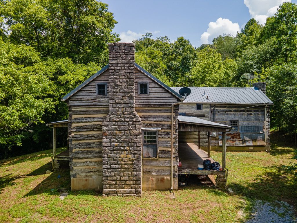 1700 Allen Brown Rd, Belfast, TN 37019