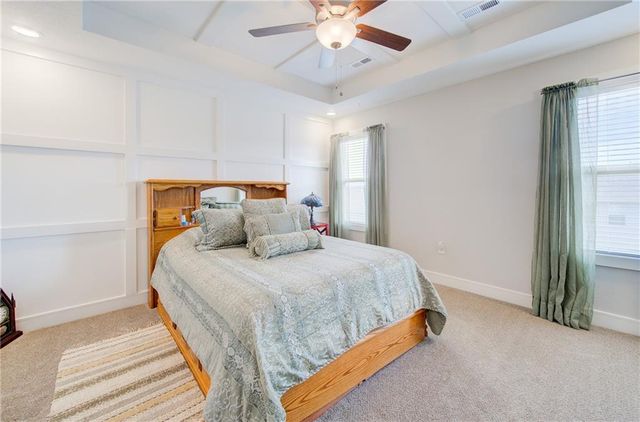 7389 Grand Slam Street 31 B, Parkville, MO 64152