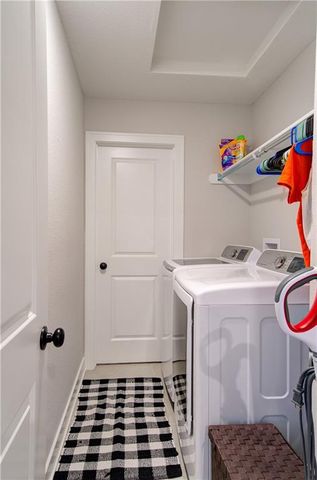 7389 Grand Slam Street 31 B, Parkville, MO 64152