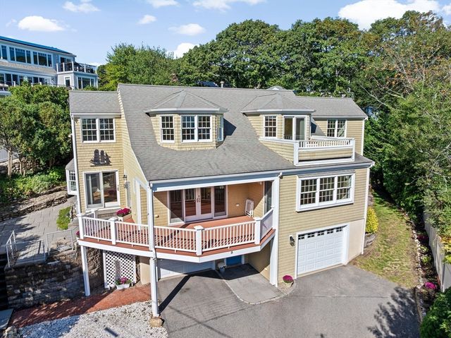 5 Pocasset Rd, Bourne, MA 02562