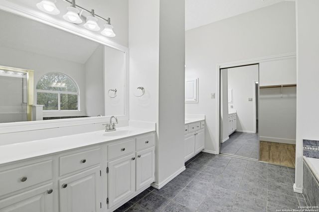 7442 Tall Cedar, San Antonio, TX 78249