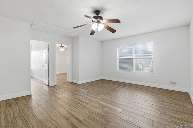 7442 Tall Cedar, San Antonio, TX 78249