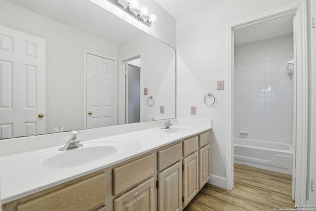 7442 Tall Cedar, San Antonio, TX 78249