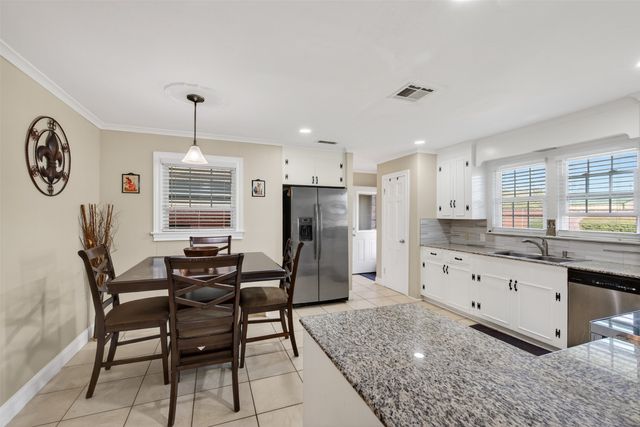 1523 Audubon Place, Shreveport, LA 71105