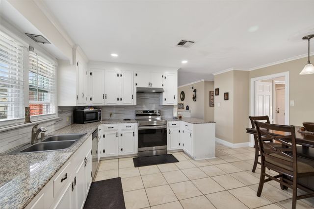 1523 Audubon Place, Shreveport, LA 71105