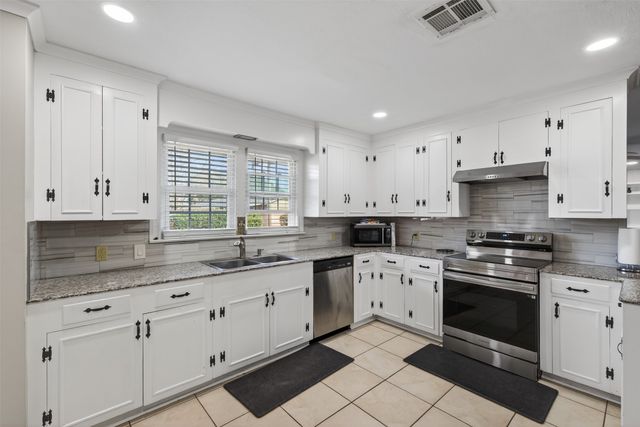 1523 Audubon Place, Shreveport, LA 71105