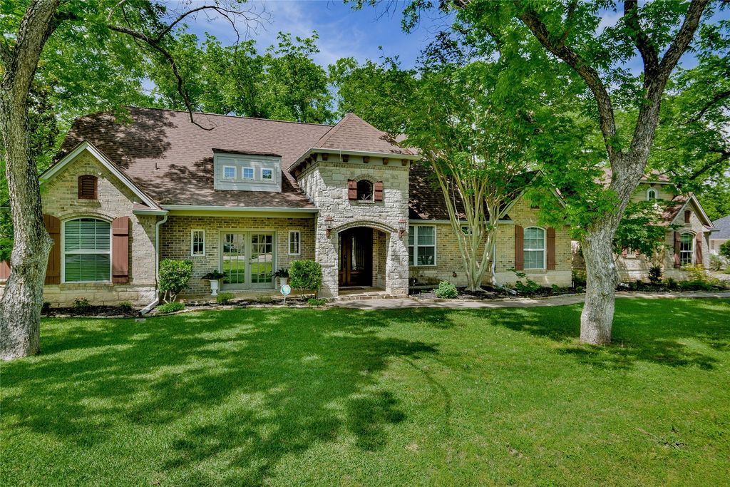 10203 Ravenswood Road, Granbury, TX 76049