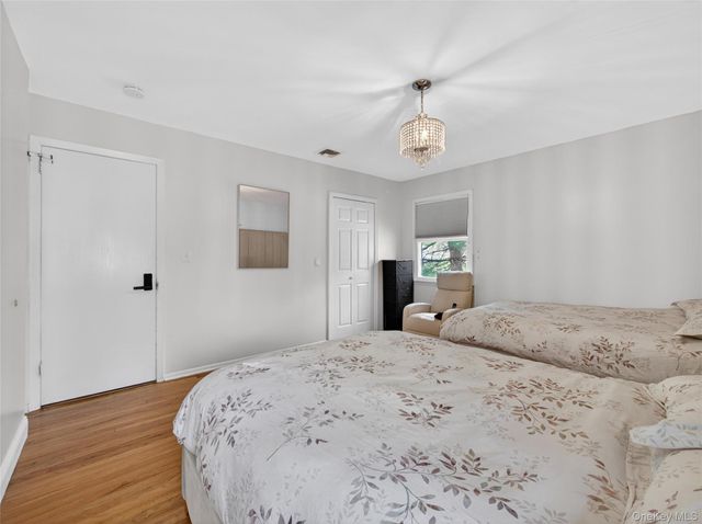 17 Victoria Drive, Airmont, NY 10901