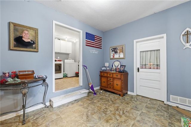 3321 Blue Ridge Boulevard, Independence, MO 64052