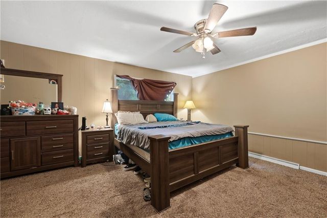 3321 Blue Ridge Boulevard, Independence, MO 64052
