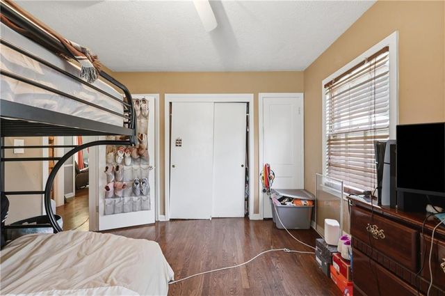3321 Blue Ridge Boulevard, Independence, MO 64052
