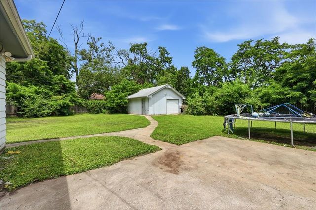 3321 Blue Ridge Boulevard, Independence, MO 64052