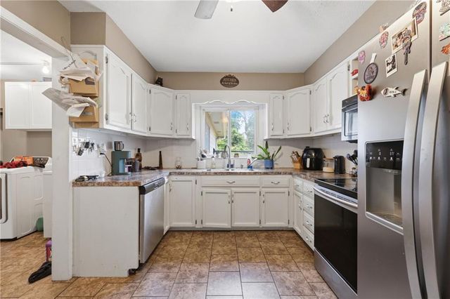 3321 Blue Ridge Boulevard, Independence, MO 64052
