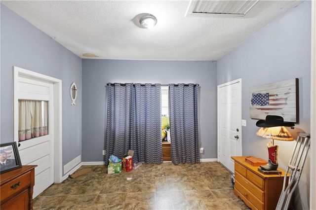 3321 Blue Ridge Boulevard, Independence, MO 64052