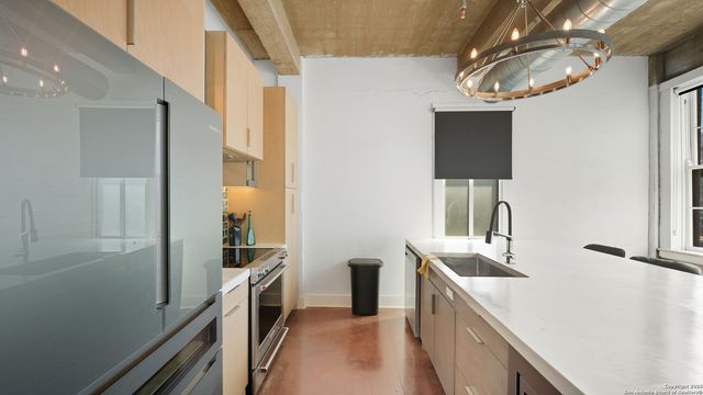 222 Losoya St. # 201, San Antonio, TX 78205