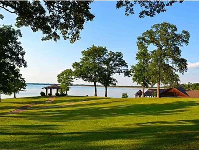 229 County Road 2135, Pittsburg, TX 75686