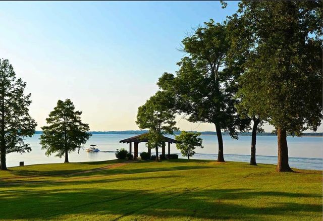 229 County Road 2135, Pittsburg, TX 75686