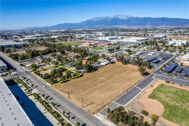 10899 Oleander, Fontana, CA 92335