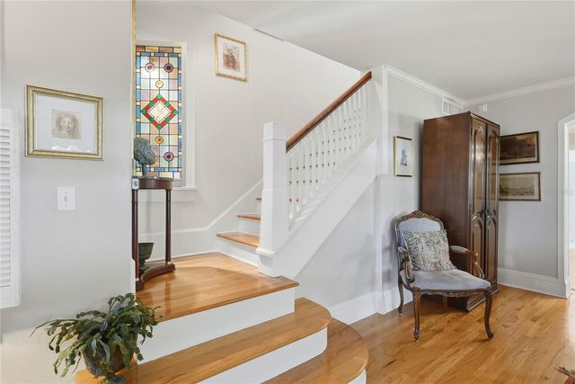 100 72ND STREET S, St Petersburg, FL 33707