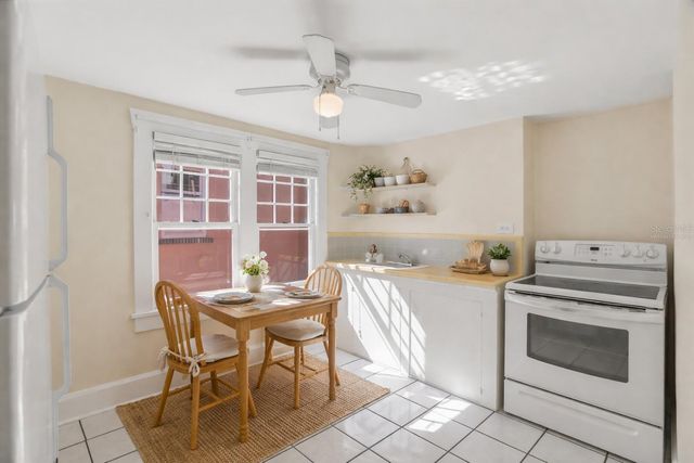 100 72ND STREET S, St Petersburg, FL 33707