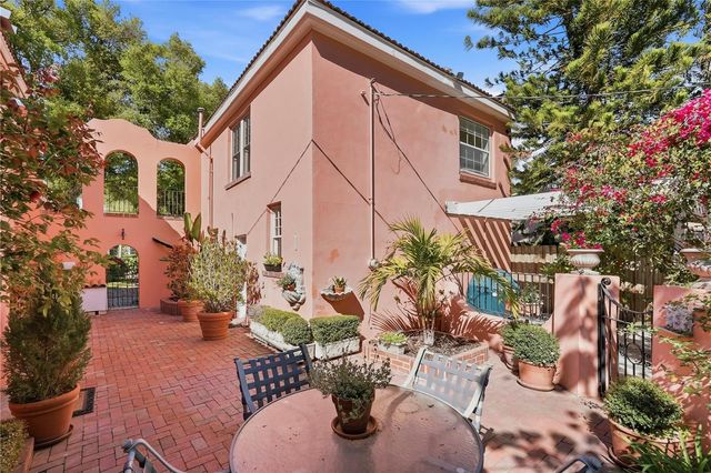 100 72ND STREET S, St Petersburg, FL 33707