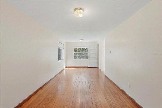 100 72ND STREET S, St Petersburg, FL 33707