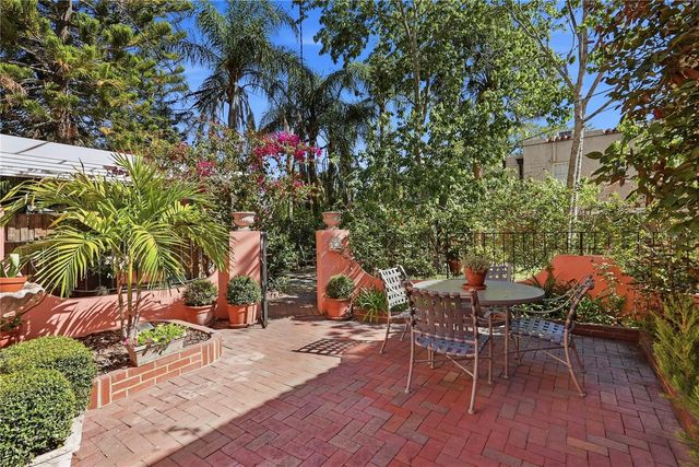 100 72ND STREET S, St Petersburg, FL 33707