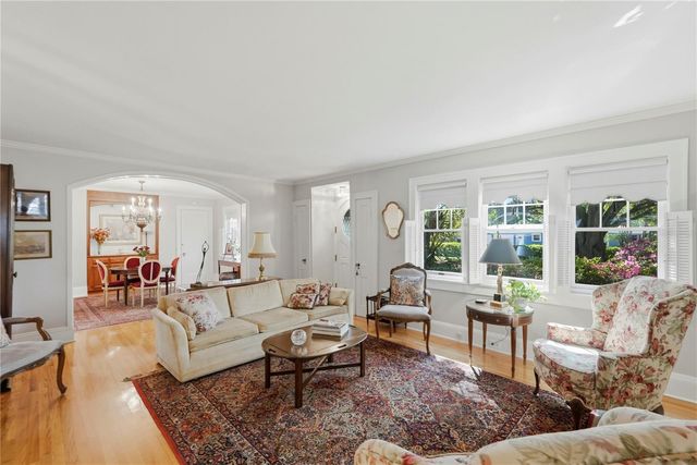 100 72ND STREET S, St Petersburg, FL 33707