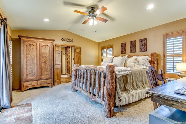17118 SUGAR CREST DR, San Antonio, TX 78232