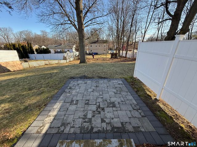 38 Elmhurst Circle, West Hartford, CT 06110