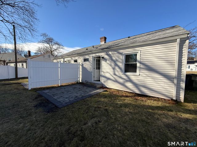 38 Elmhurst Circle, West Hartford, CT 06110