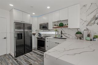 2425 SW 26th Ln, Miami, FL 33133