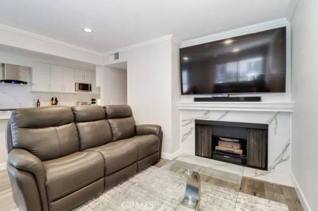 10756 Knott Avenue, Stanton, CA 90680