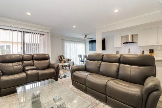 10756 Knott Avenue, Stanton, CA 90680