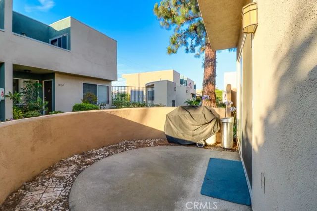 10756 Knott Avenue, Stanton, CA 90680