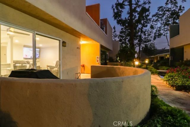 10756 Knott Avenue, Stanton, CA 90680