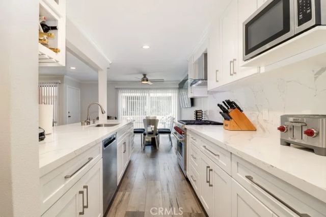 10756 Knott Avenue, Stanton, CA 90680