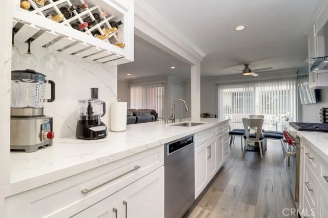 10756 Knott Avenue, Stanton, CA 90680