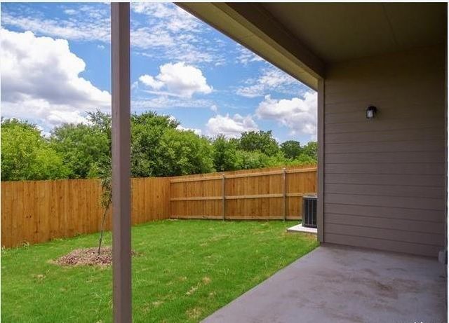 2216 Avery VLG 2214, New Braunfels, TX 78130