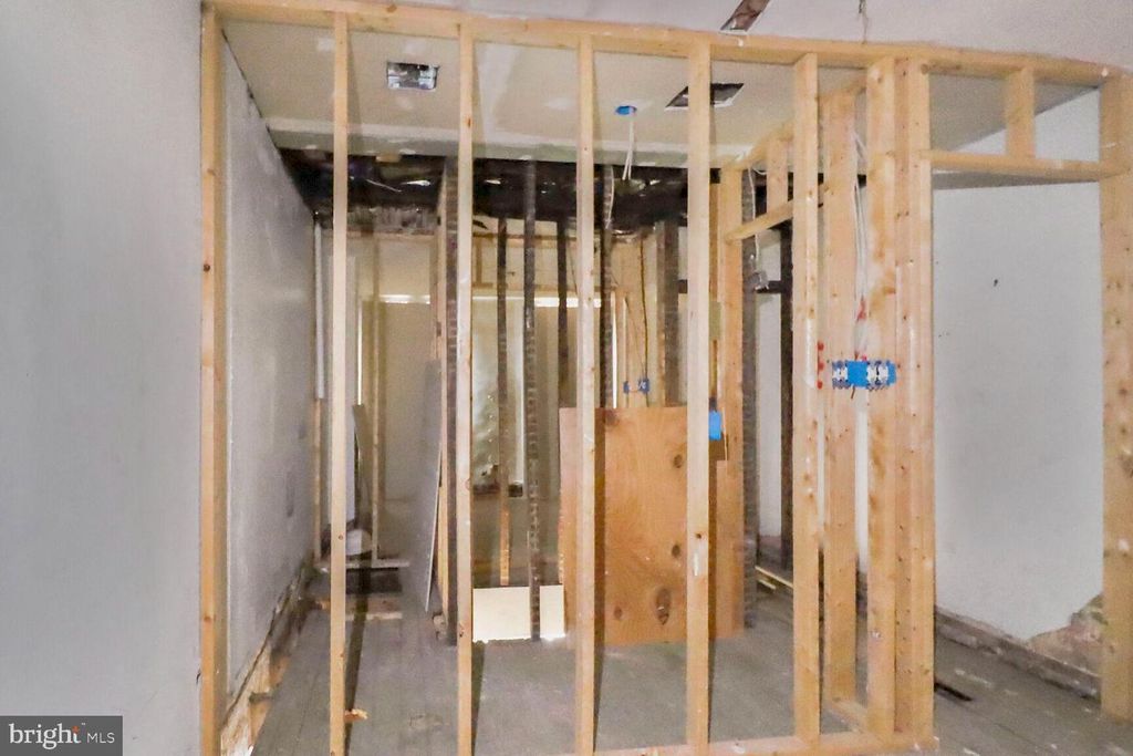 Image 8 of property listing at 3700 CHESTLE PL, Baltimore, MD 21224