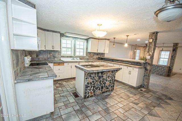 1453 Old Fayetteville Road NE, Leland, NC 28451