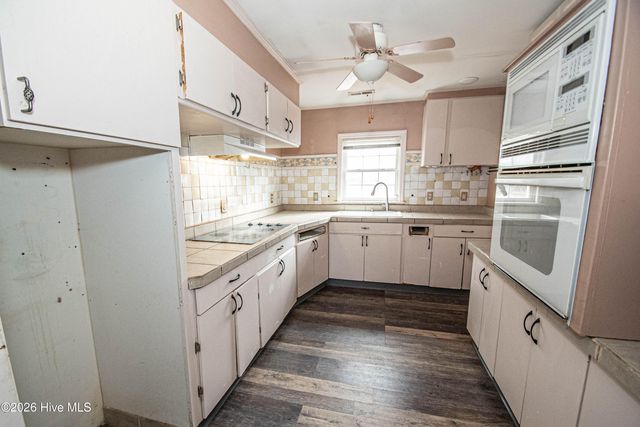 1453 Old Fayetteville Road NE, Leland, NC 28451