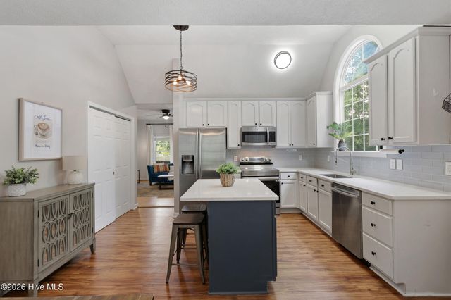 6417 Mossy Rock Court, Castle Hayne, NC 28429